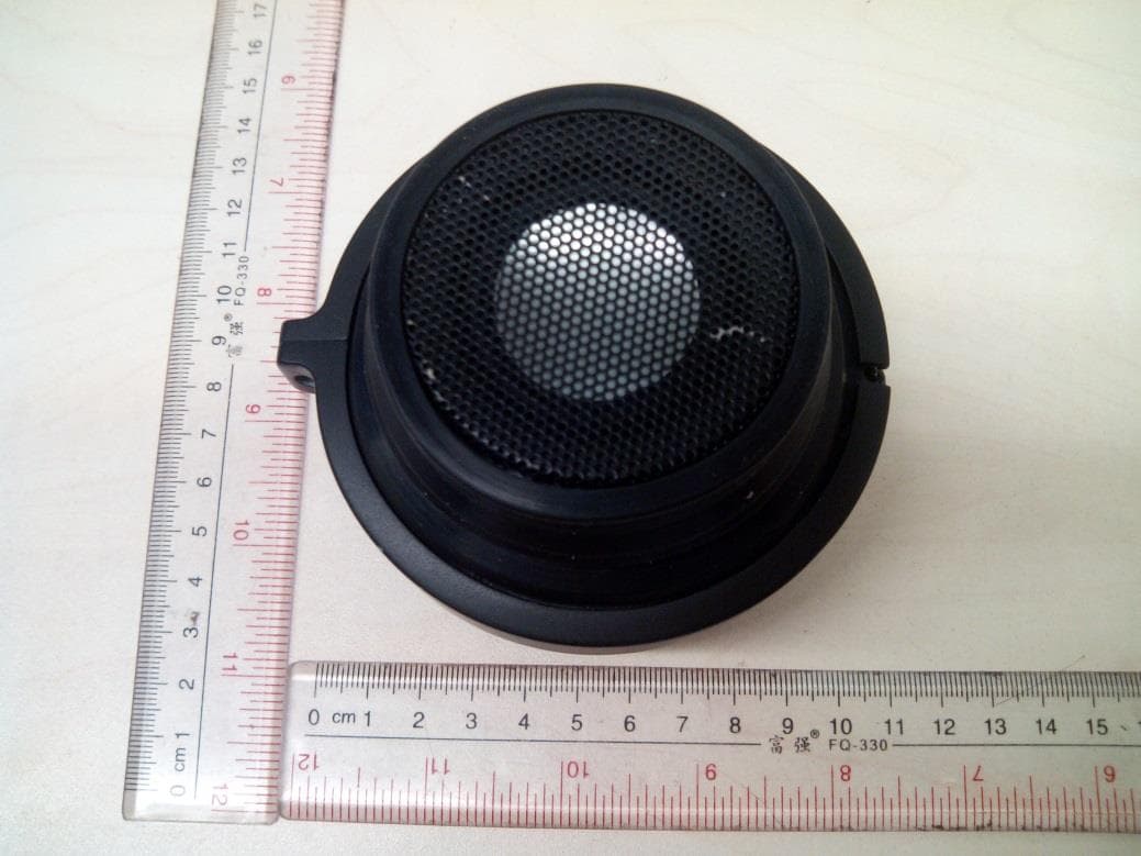 Wireless Portable Speakers - FCC ID 2AANUBT2000 - Gibson Innovations Limited