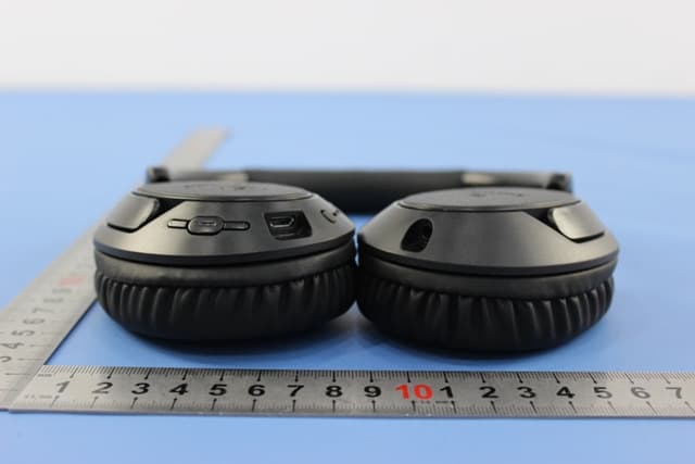Bluetooth Headset - FCC ID 2AANUSHB7250 - Gibson Innovations Limited (4)