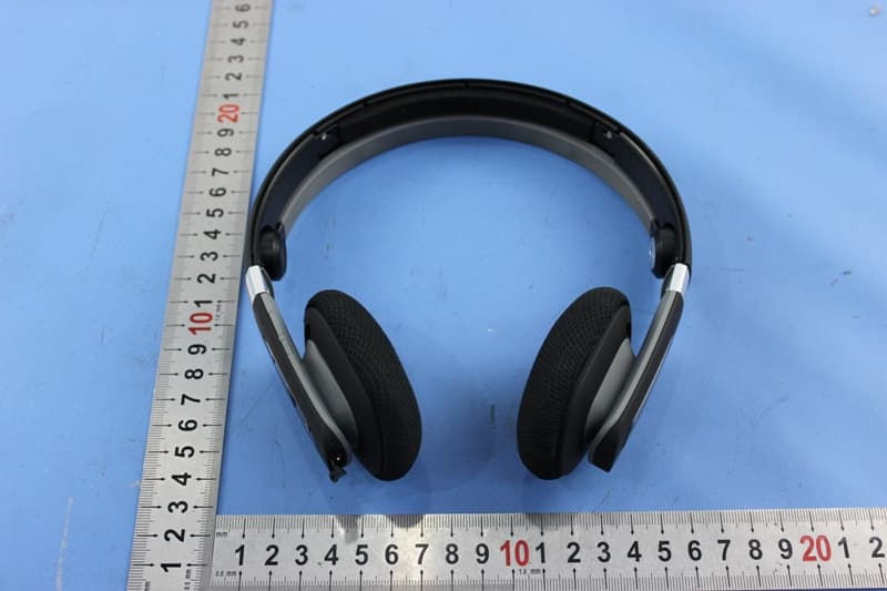 Bluetooth Headset Trainer TH100 - FCC ID 2AANUTH100 - Gibson Innovations Limited