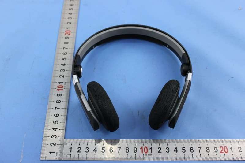 Bluetooth Headset Trainer TH100 - FCC ID 2AANUTH100 - Gibson Innovations Limited (3)
