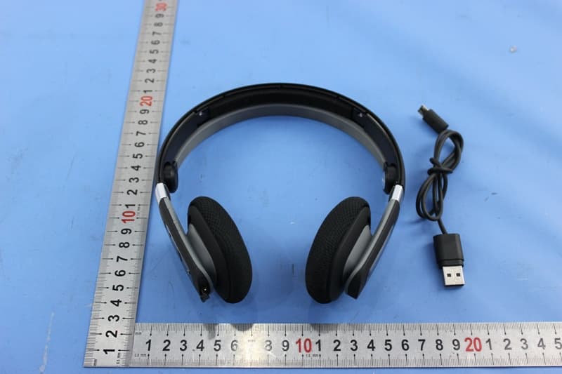 Bluetooth Headset Trainer TH100 - FCC ID 2AANUTH100 - Gibson Innovations Limited (2)