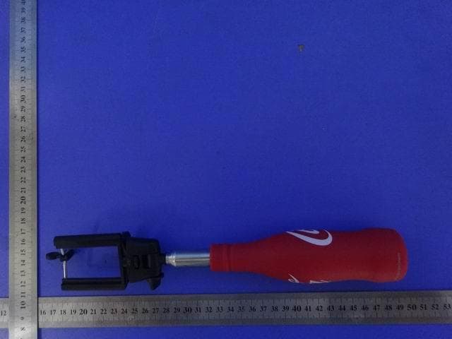 Coca-Cola Wireless Selfie Stick - FCC ID 2AANZCCSELBT - DGL Group LTD.