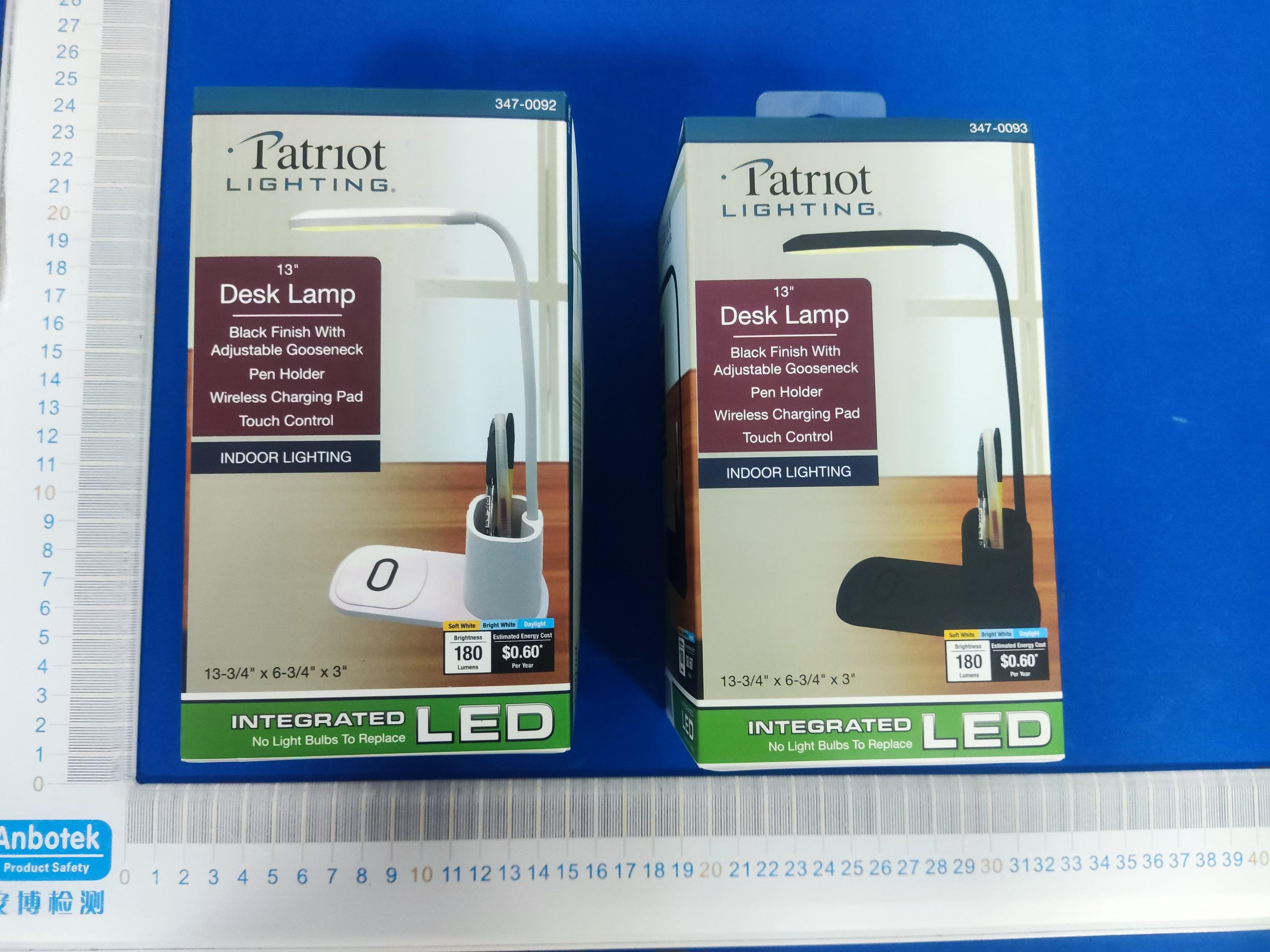 Desk Lamp - FCC ID 2AANZHYWCLP - DGL Group LTD. (2)