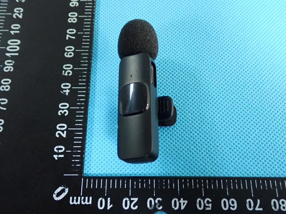 Mini Microphone with Lightning /USB-C Connector - FCC ID 2AANZMWMC - DGL Group LTD. (2)