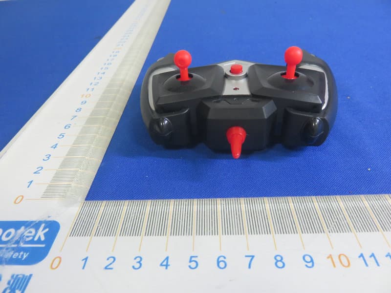 GENERIC RC BATTLE CAR - FCC ID 2AANZRCBTL1 - DGL Group LTD. (4)