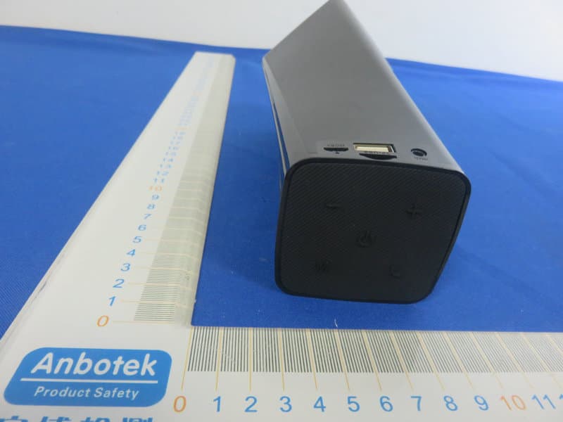 TWIST BASS WIRELESS LED SPEAKER - FCC ID 2AANZWARP - DGL Group LTD. (4)
