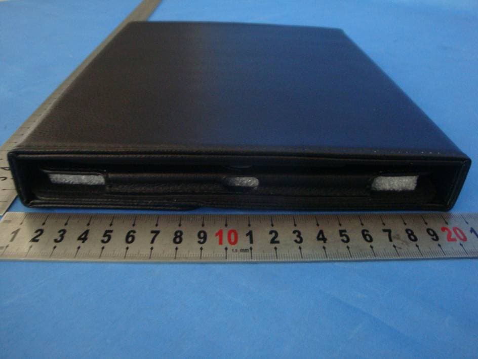 Bluetooth Keyboard - FCC ID 2AAOE13BW05003 - Shenzhen B&W Electronics Development Limited (5)