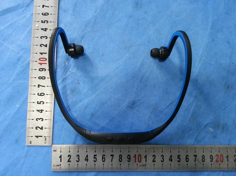 SPORTS BLUETOOTH HEADSET - FCC ID 2AAOE14BTH450 - Shenzhen B&W Electronics Development Limited (2)