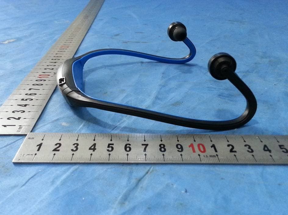 SPORTS BLUETOOTH HEADSET - FCC ID 2AAOE14BTH450 - Shenzhen B&W Electronics Development Limited (5)