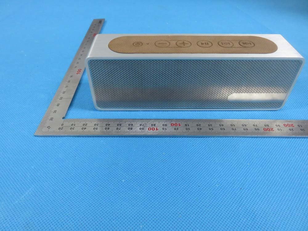 Bluetooth Speaker - FCC ID 2AAOE15P3 - Shenzhen B&W Electronics Development Limited (2)