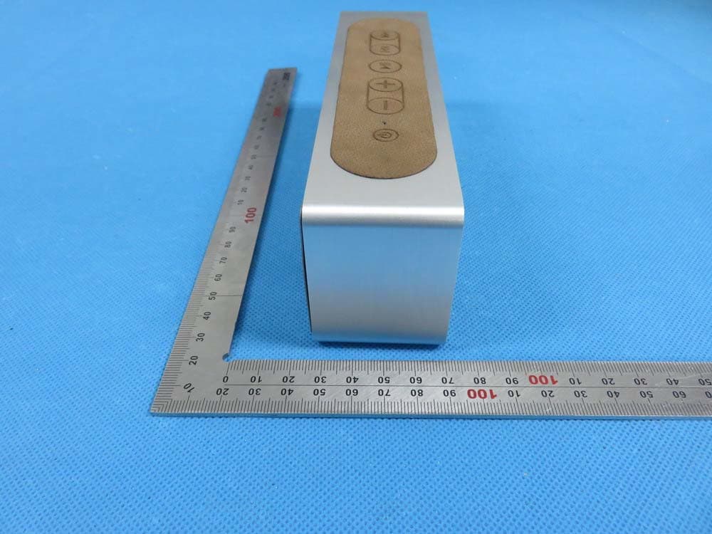 Bluetooth Speaker - FCC ID 2AAOE15P3 - Shenzhen B&W Electronics Development Limited (5)