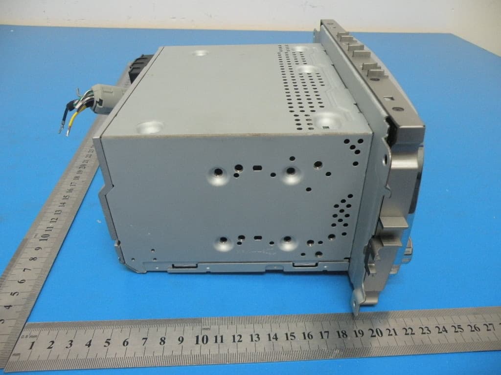 Ford 322 special model 2009 Focus 2011 Mondeo - FCC ID 2AAOI75322 - FLYAUDIO CORPORATION (3)