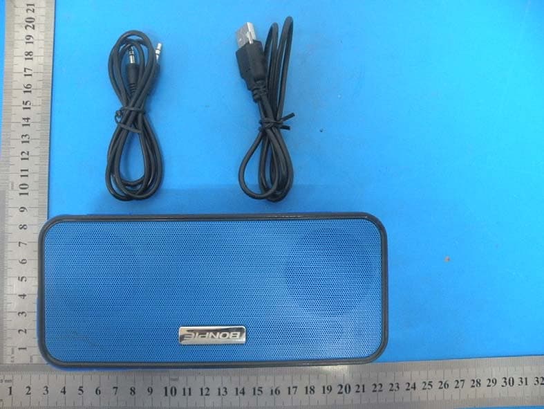 Bluetooth Speaker - FCC ID 2AAOJWS-707 - Wisort Technology Limited (2)