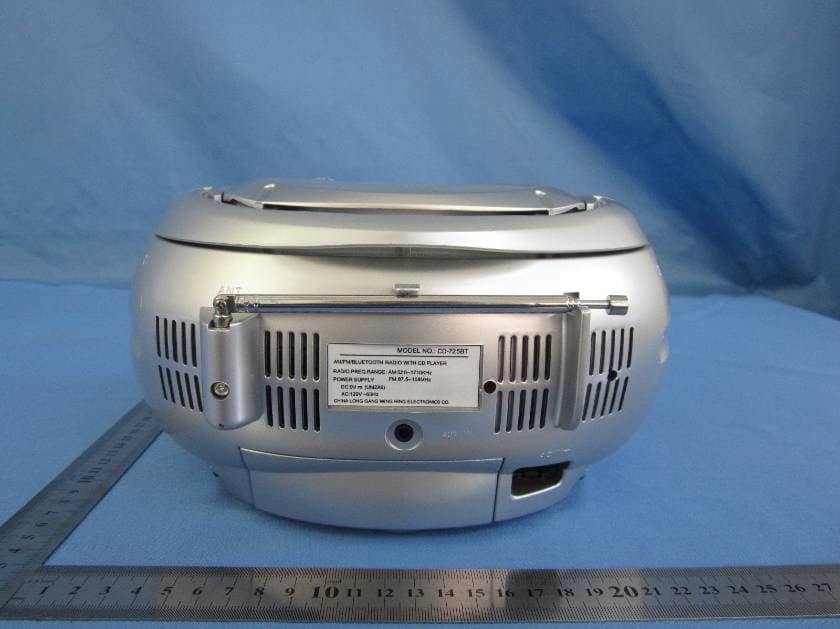 CD Boombox with Bluetooth - FCC ID 2AAOLCD725BT - Wing Hing Electronics Industrial Ltd. (5)