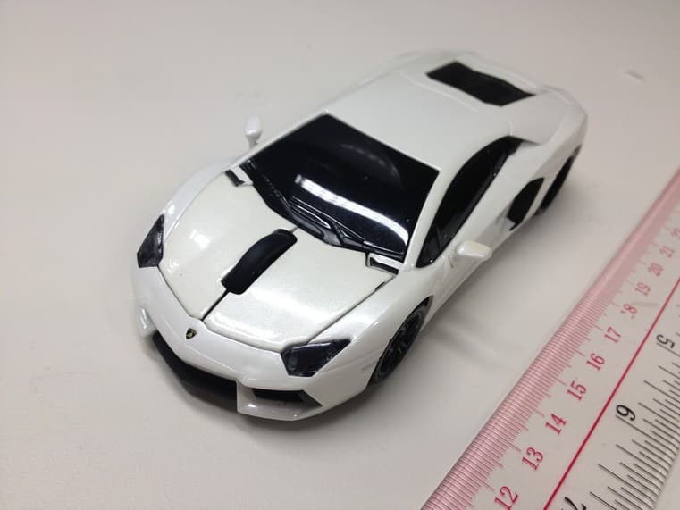 2.4GHz Wireless Optical Mouse in Car Style - FCC ID 2AAP995901 - Wellitec Development Ltd. (3)