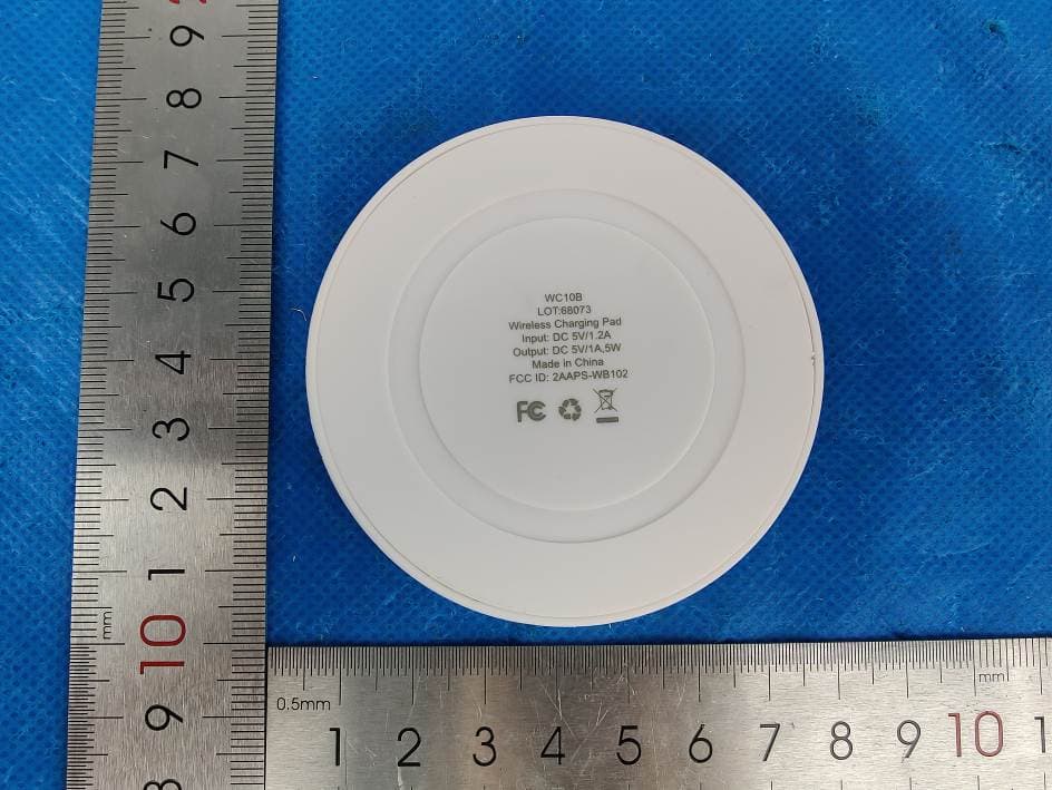 Wireless Charging Pad - FCC ID 2AAPS-WB102 - Shenzhen UEMade Technology Co.,Ltd. (3)