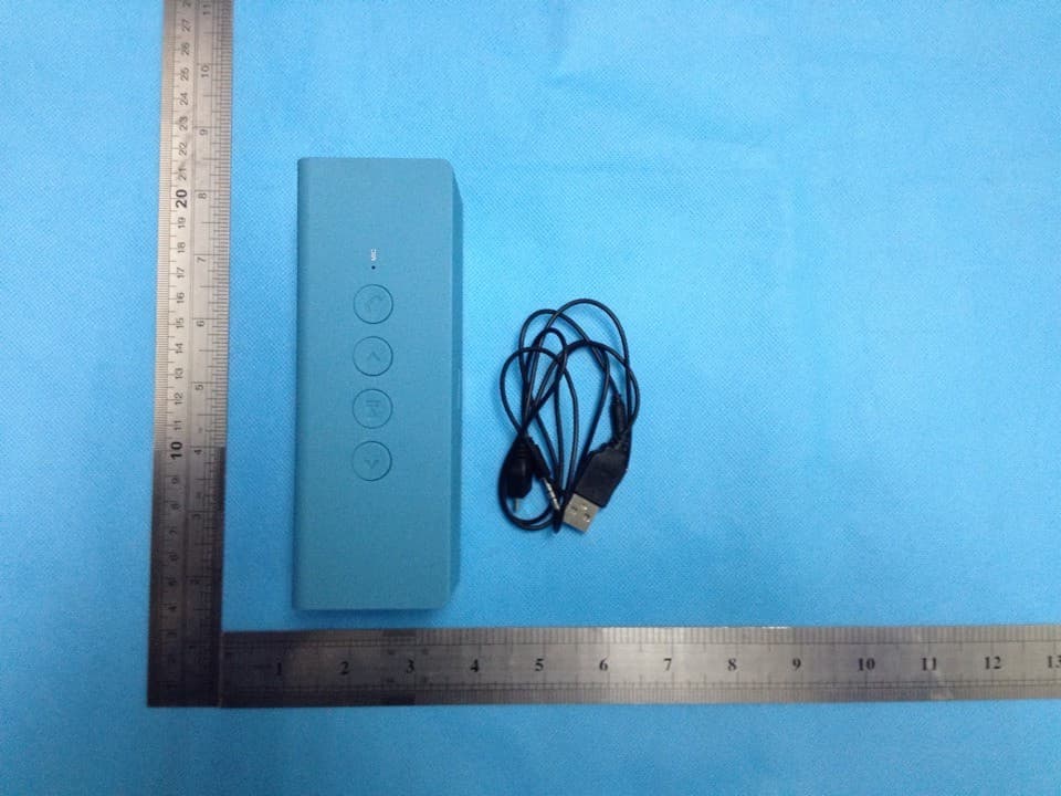 BLUETOOTH SPEAKER - FCC ID 2AAQFPH-BT2020 - China Electronics Shenzhen Company (2)