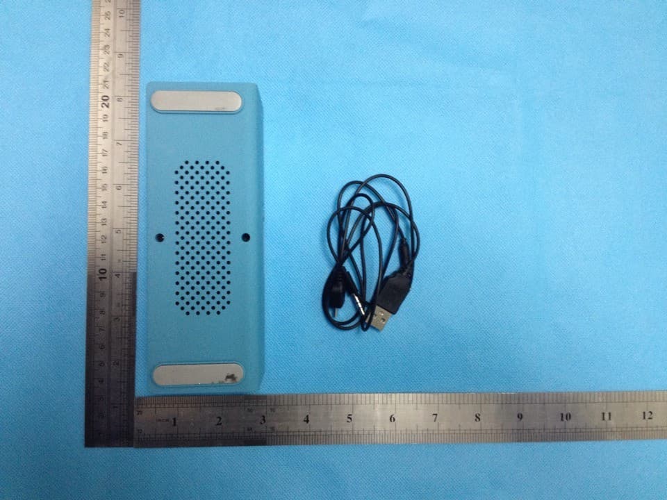 BLUETOOTH SPEAKER - FCC ID 2AAQFPH-BT2020 - China Electronics Shenzhen Company