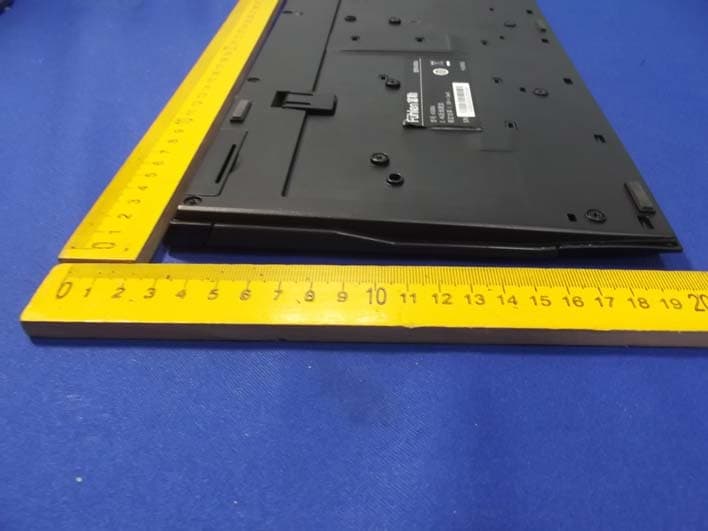 2.4G WIRELESS KEYBOARD - FCC ID 2AAT8-98ANWPSS - Hunan Ocean Wing E-commerce Technology Co., Ltd. (2)