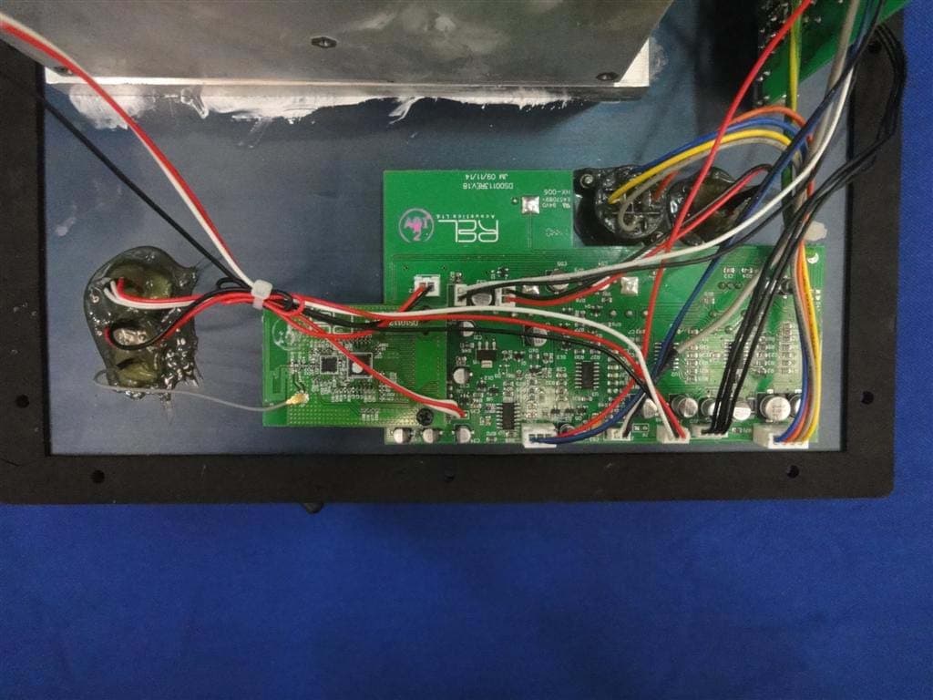 Amplifier - FCC ID 2AATQS212SUB - REL Acoustics Ltd. (2)