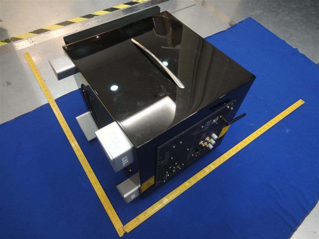 Amplifier - FCC ID 2AATQS3-S5SUB - REL Acoustics Ltd. (3)