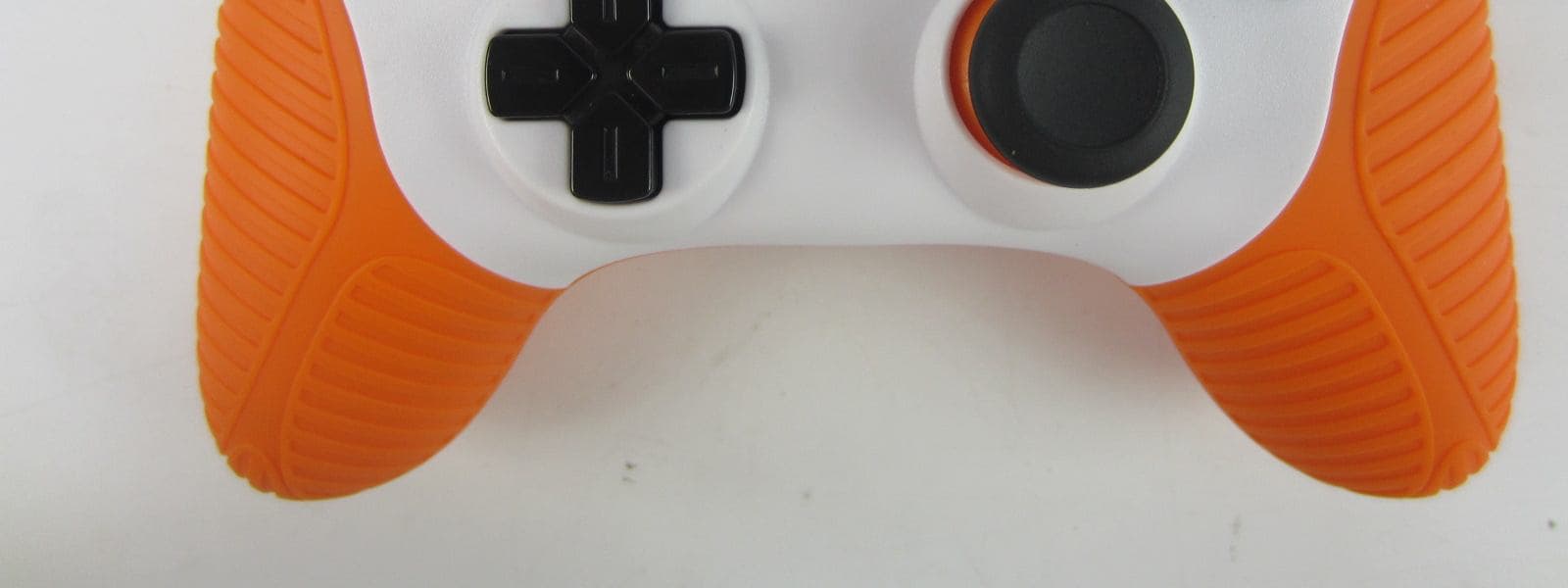 Flare Controller1 - FCC ID 2AATXFC11001 - PlayJam Ltd (2)