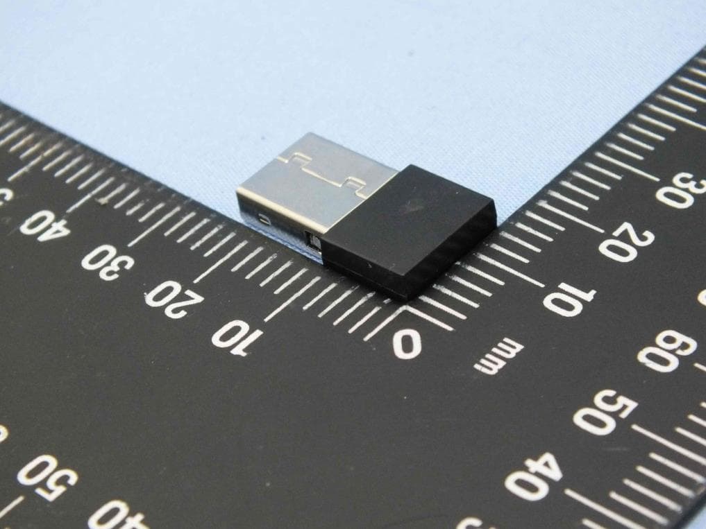 Receiver for Level 10M Wireless Mouse - FCC ID 2AAUCMOLTMRXBK01 - Thermaltake Technology Co., Ltd. (2)