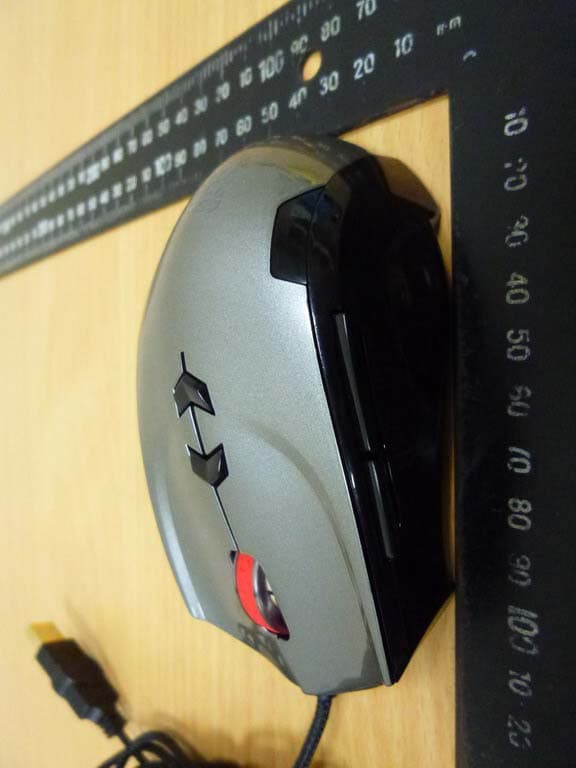 THERON Plus smart mouse - FCC ID 2AAUCMOTRPWDLO - Thermaltake Technology Co., Ltd. (3)