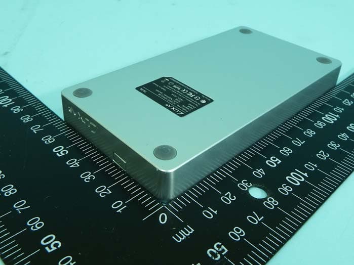 Wireless Charging Power Bank - FCC ID 2AAUCPOWPCPCP1SI00 - Thermaltake Technology Co., Ltd. (2)