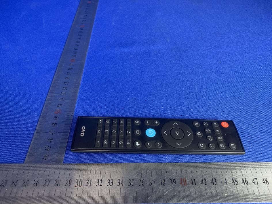 2.4GHz Remote Control - FCC ID 2AAUL-OVO-RC08P2 - Ovomedia Creative Inc. (2)