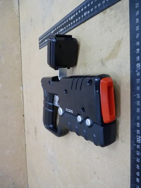 VRE-1 - FCC ID 2AAWXPW152 - Incipio, LLC (5)