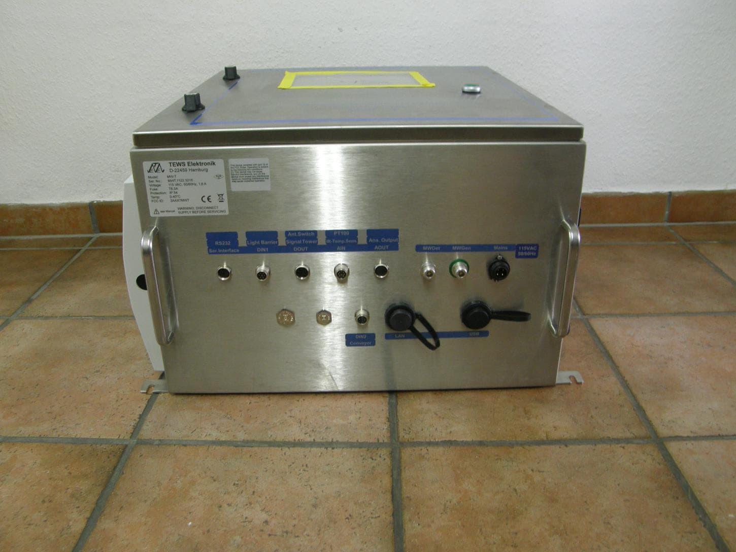 Indoor UWB System - FCC ID 2AAX7MWT - TEWS Elektronik GmbH & Co. KG (1)