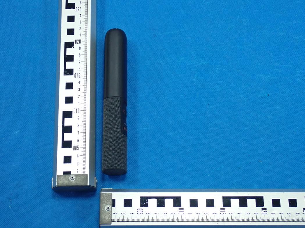 Basic Wireless Karaoke Microphone - FCC ID 2AAXO-001SBK - The Singing Machine Company, Inc. (5)