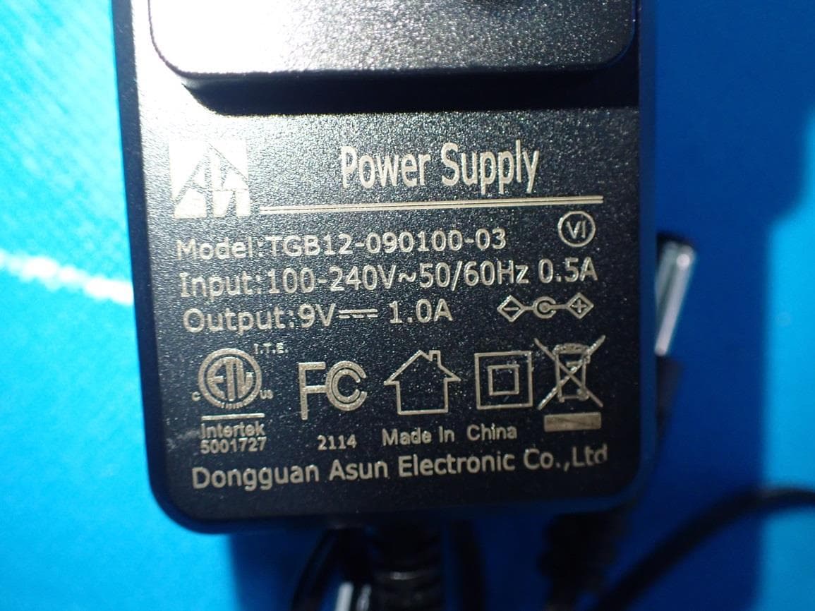 MP3+G KARAOKE PLAYER WITH BLUETOOTH - FCC ID 2AAXO-SML654 - The Singing Machine Company, Inc. (2)