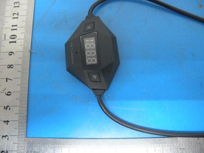 Universal FM transmitter - FCC ID 2AAYMCS-013 - ShenZhen Minsuo Imp&exp Co., Ltd (5)