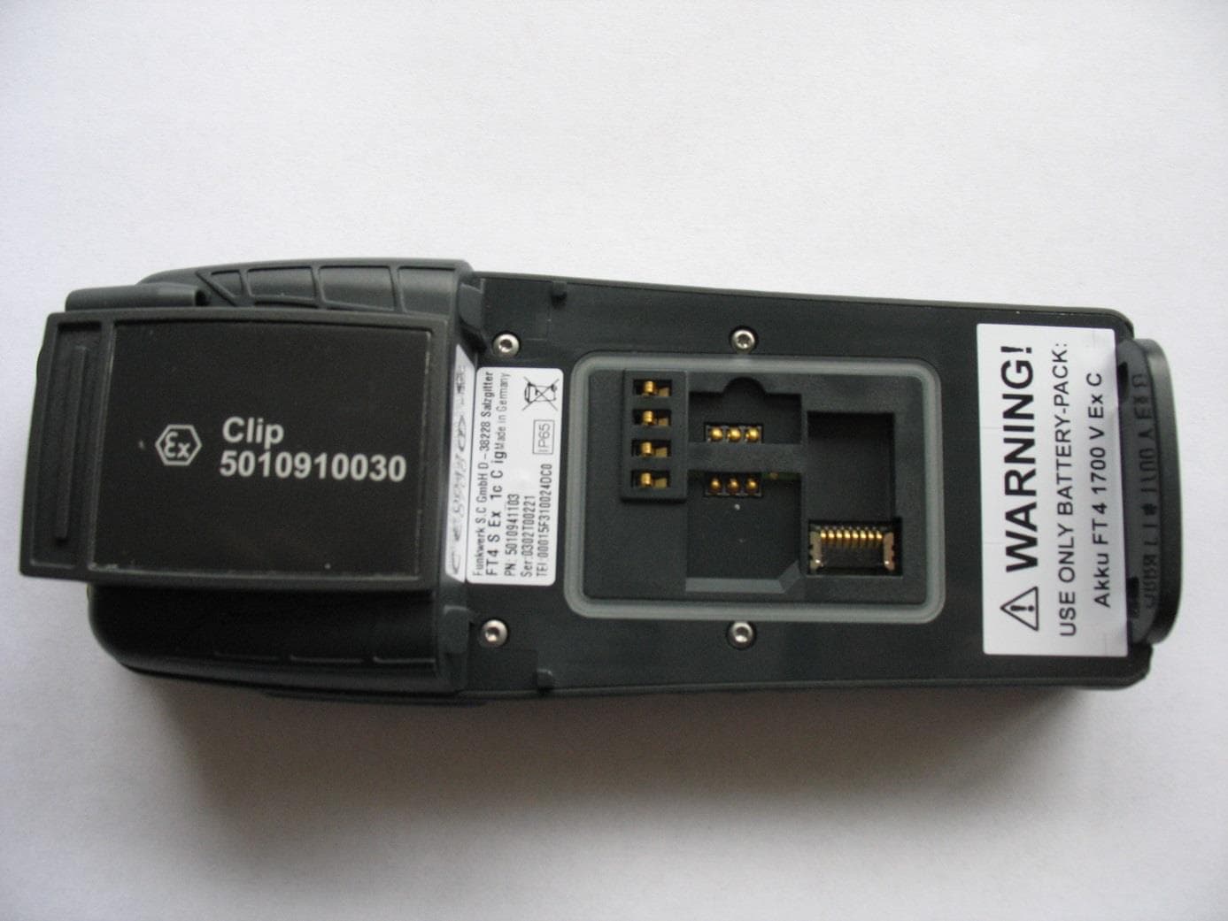 TETRA RADIO - FCC ID 2AAYTFT41C - FUNKWERK SECURITY COMMUNICATIONS GMBH (1)