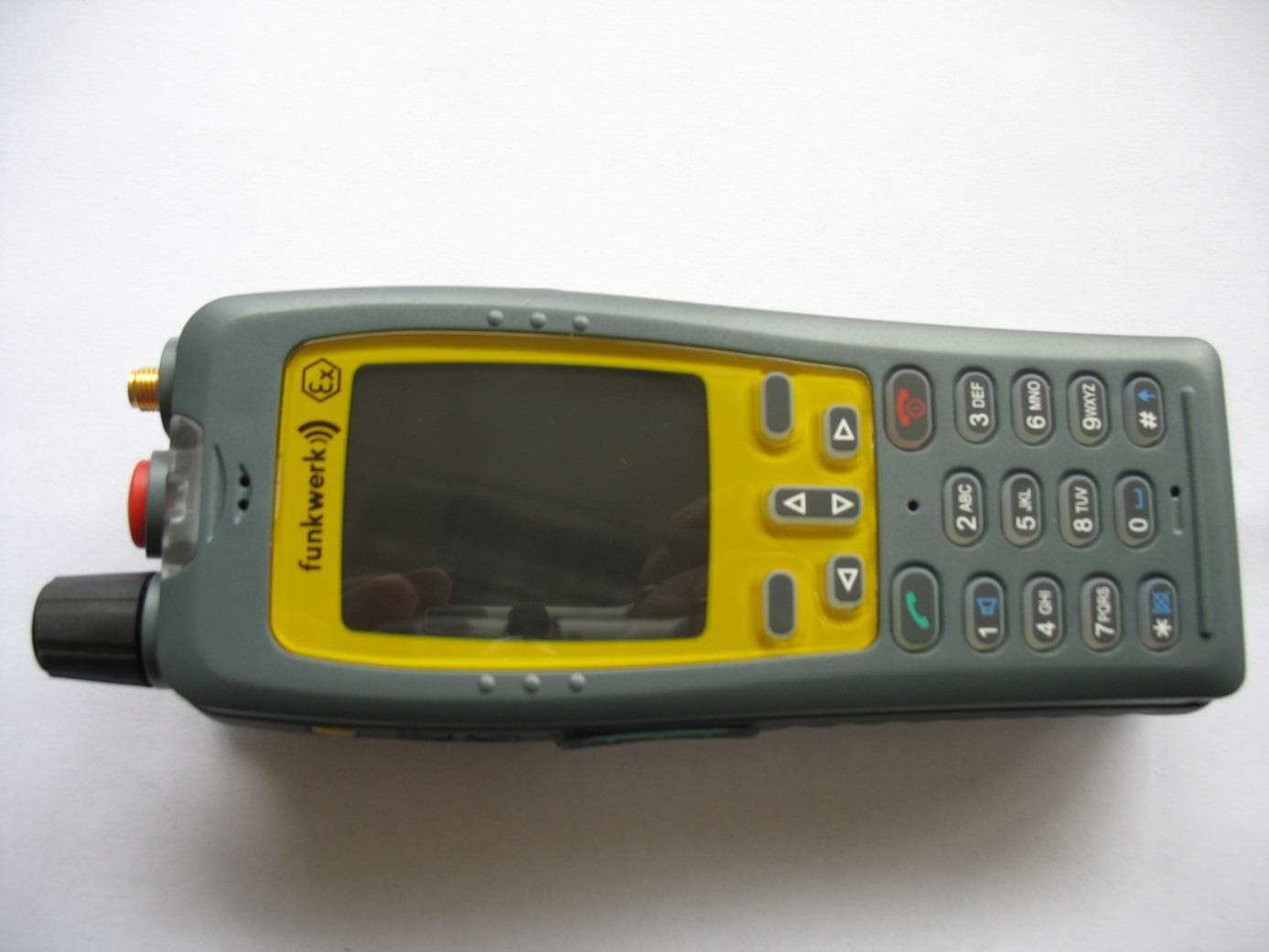 TETRA RADIO - FCC ID 2AAYTFT41C - FUNKWERK SECURITY COMMUNICATIONS GMBH (4)