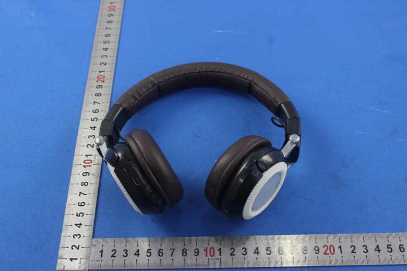 Bluetooth Headset - FCC ID 2AAZ3-TACHT1 - 3IOS PTE LTD (4)