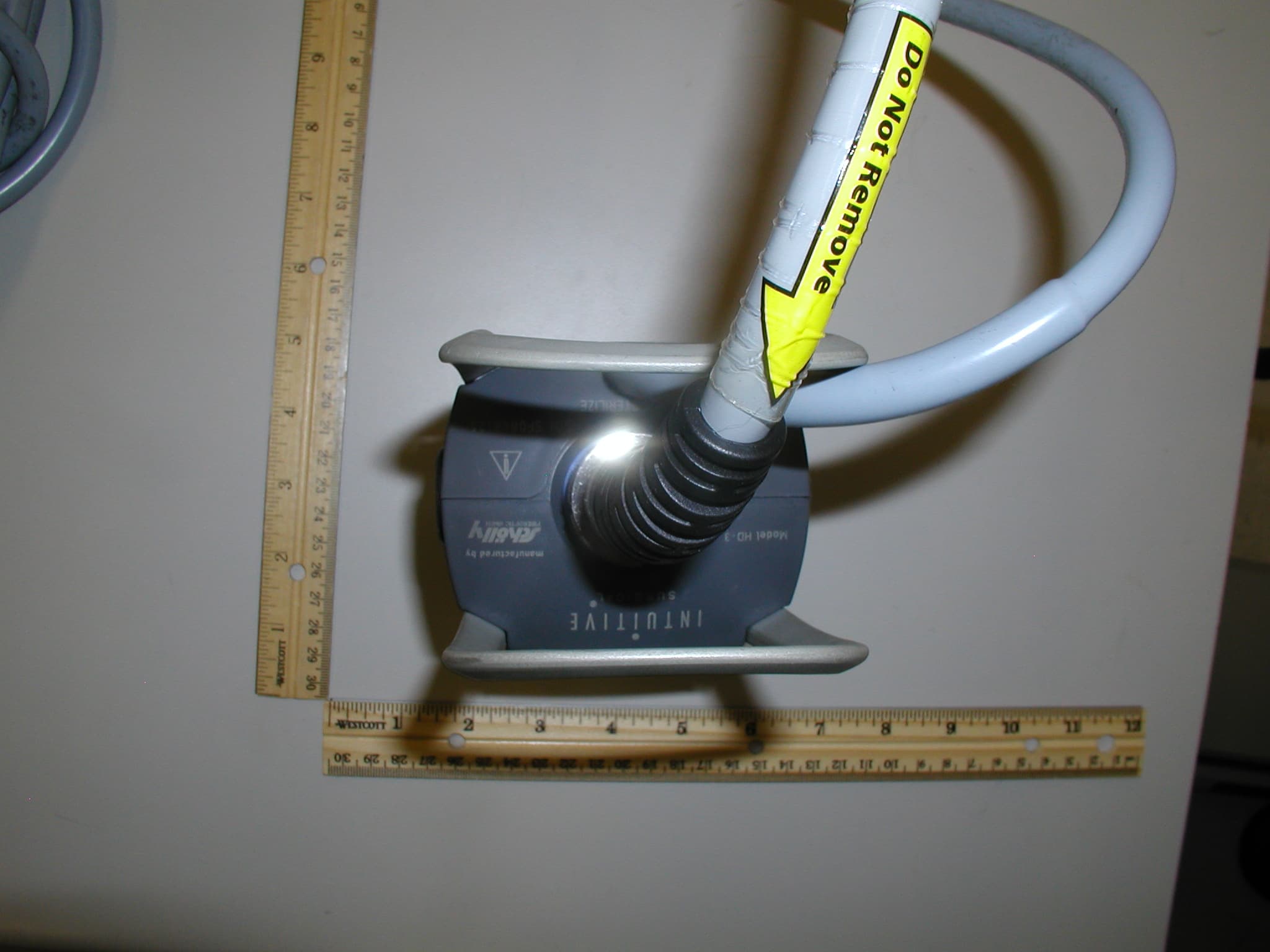 RFID TRANSCEIVER 3D-HD CAMERA HEAD - FCC ID 2AAZF-CHB01 - Intuitive Surgical, Inc. (5)
