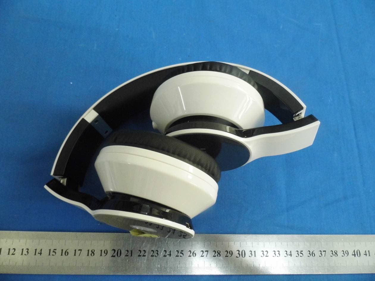 Bluetooth Stereo Headphones - FCC ID 2AAZR8801B - SHENZHEN HIGHSTAR ELECTRICAL CO.,LTD (4)