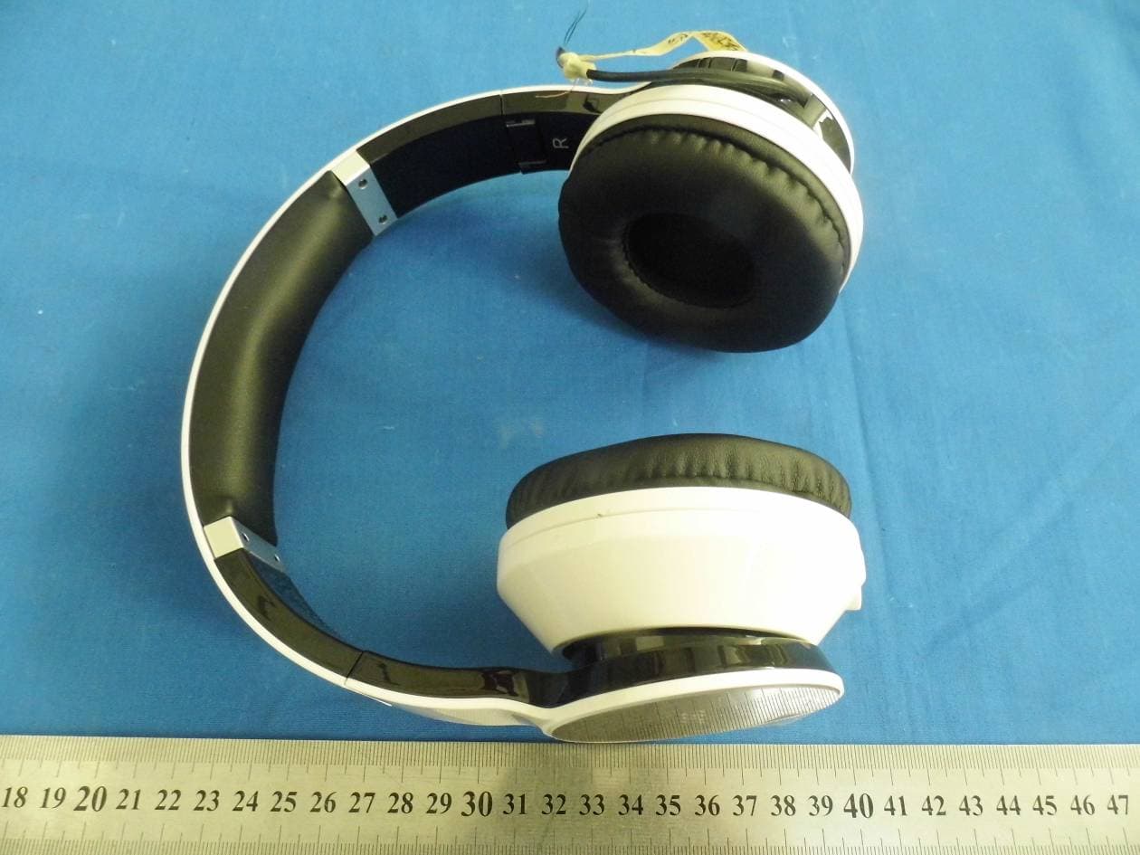 Bluetooth Stereo Headphones - FCC ID 2AAZR8801B - SHENZHEN HIGHSTAR ELECTRICAL CO.,LTD (3)