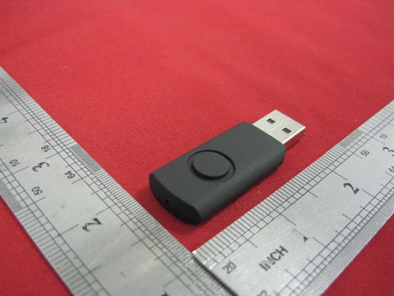 Livid USB Receiver 1 - FCC ID 2AB3B-RECEIVER - Viditar Inc. (3)