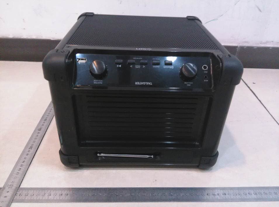 Wireless Rechargeable Speaker System - FCC ID 2AB3E-IPA77 - ION Audio, LLC (1)