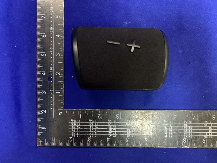 TWS Bluetooth Speaker - FCC ID 2AB4KMETYH8117 - MET INDUSTRIAL LTD (3)