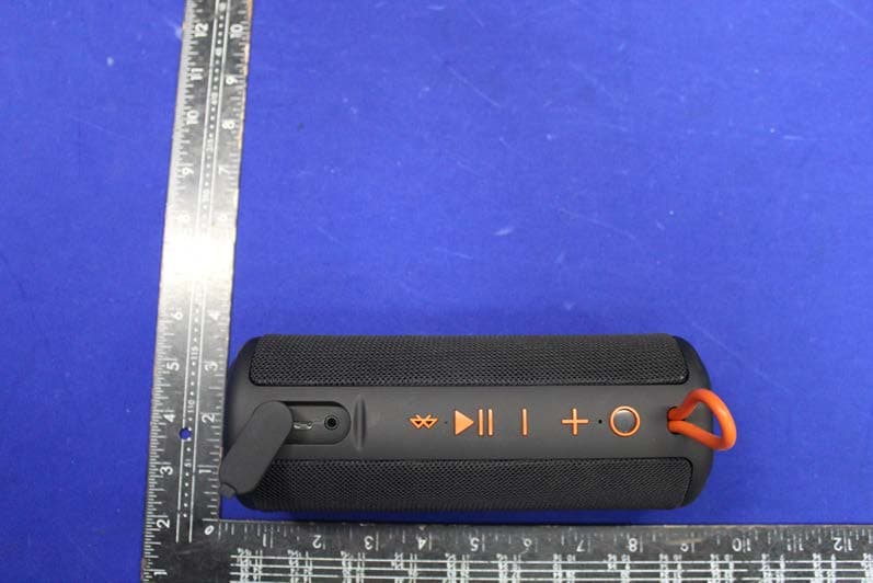Bluetooth Speaker - FCC ID 2AB4KMETYH8128 - MET INDUSTRIAL LTD (2)