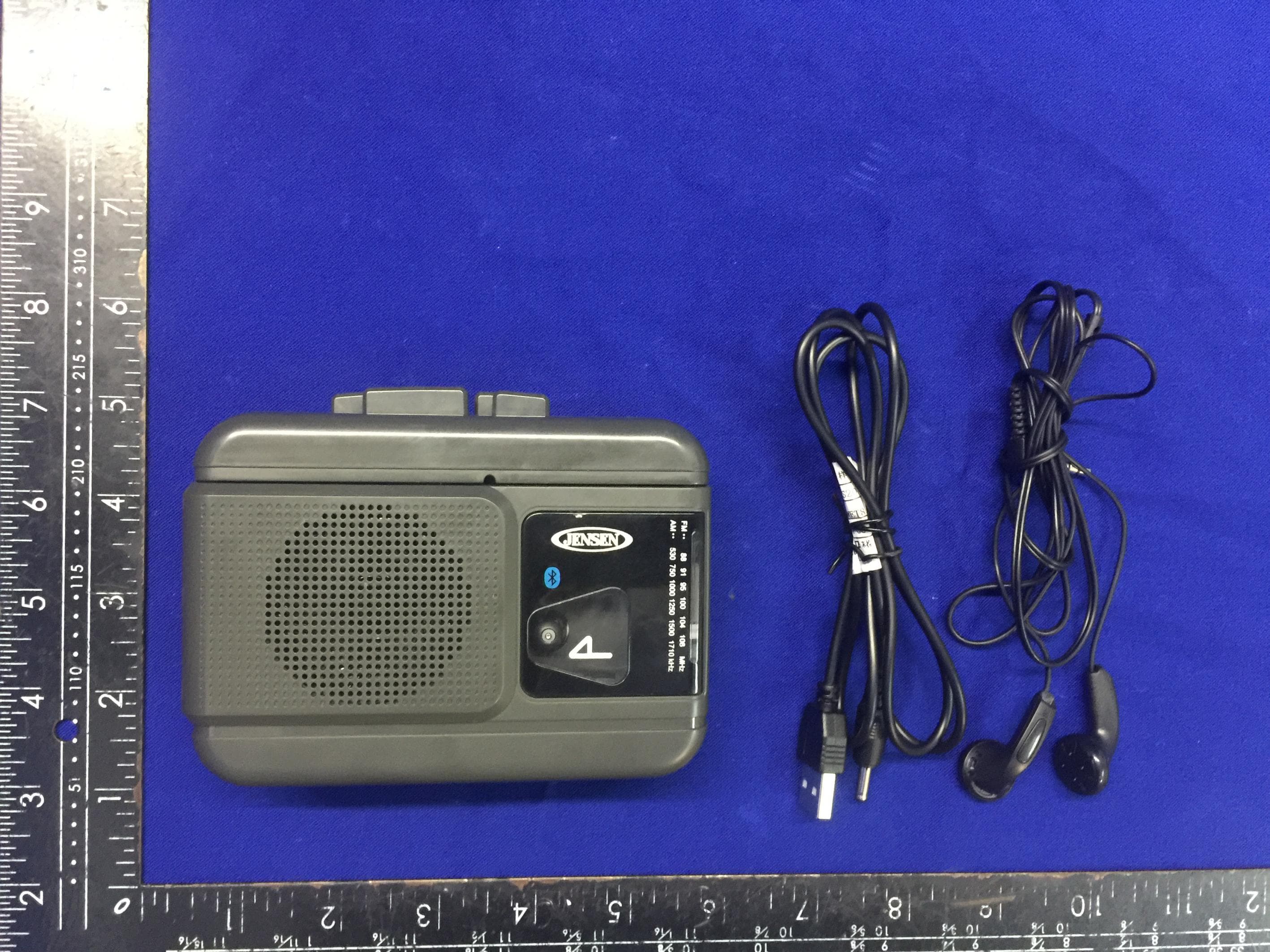 AM/FM RADIO CASSETTE PLAYER/RECORDER WITH BLUETOOTH - FCC ID 2AB4KMETYH8150 - MET INDUSTRIAL LTD
