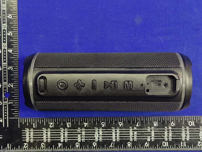 LIGHT UP 360 DEGREE SOUND WATERPROOF BLUETOOTH SPEAKER - FCC ID 2AB4KMETYH8224 - MET INDUSTRIAL LTD
