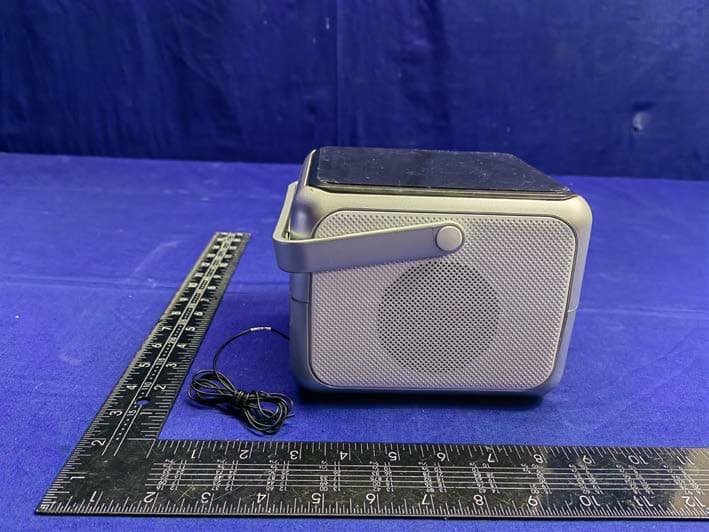 Portable Bluetooth Digital Music System with MP3 CD Player - FCC ID 2AB4R696EN320 - SHIBA GADGETS LIMITED