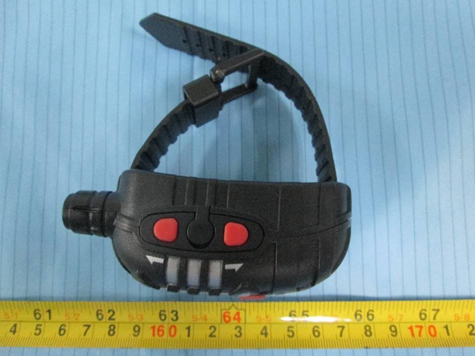 Long Range Wrist Talkies - FCC ID 2AB4XAMP10520 - Atomic Monkey Products Ltd. (5)