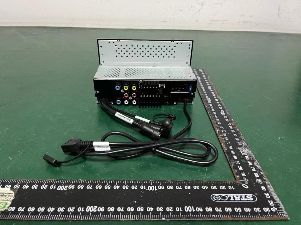 MONITOR WITH RECEIVER - FCC ID 2AB7S-YL5070K00 - Soundmax Electronics Limited (4)